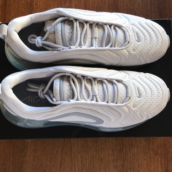 NIB Air Max 720 - Picture 2 of 7